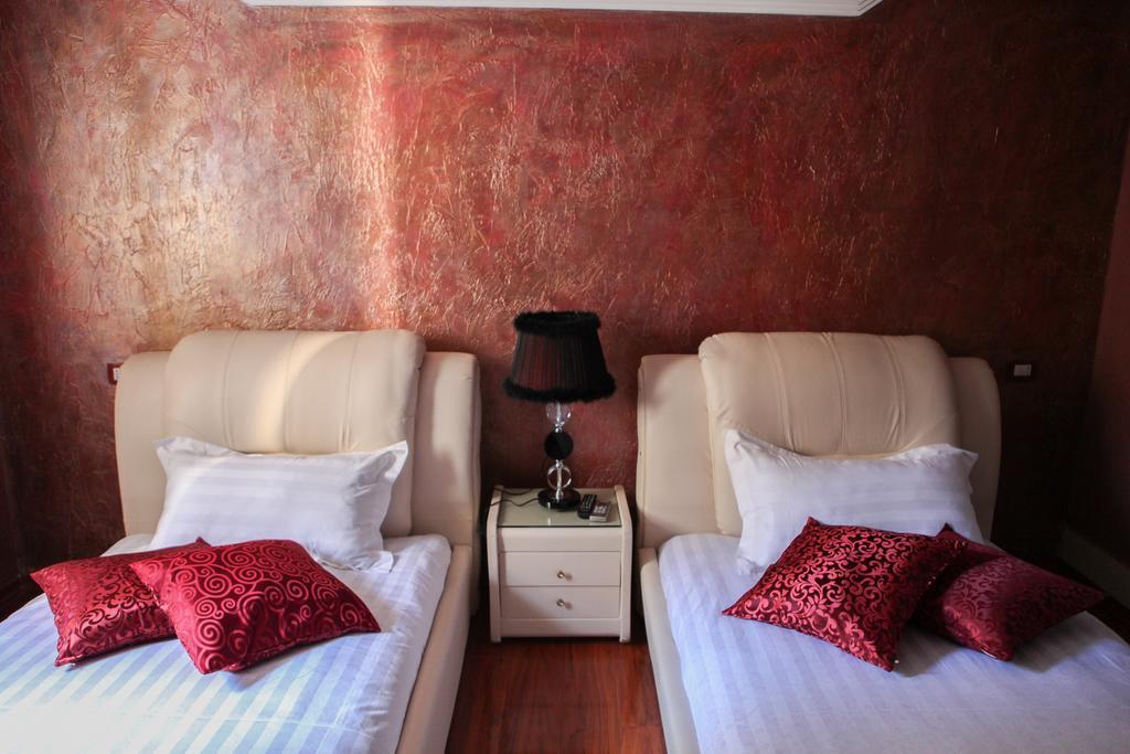 Hotel Carmen Шкодер Экстерьер фото