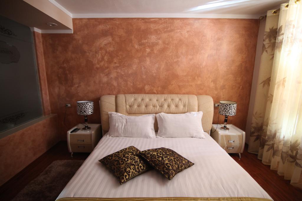 Hotel Carmen Шкодер Экстерьер фото