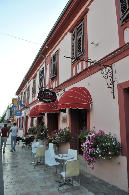 Hotel Carmen Шкодер Экстерьер фото