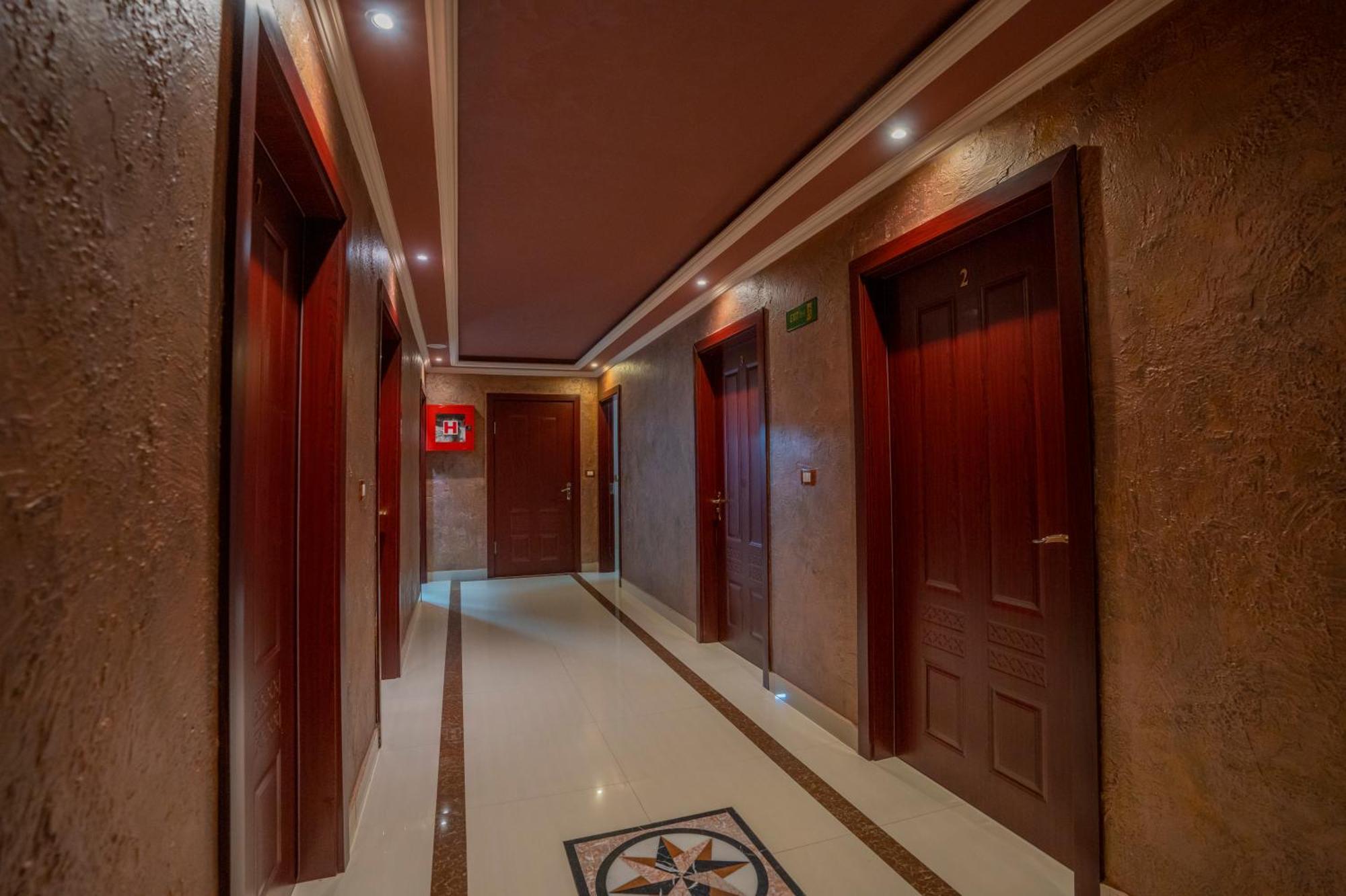 Hotel Carmen Шкодер Экстерьер фото