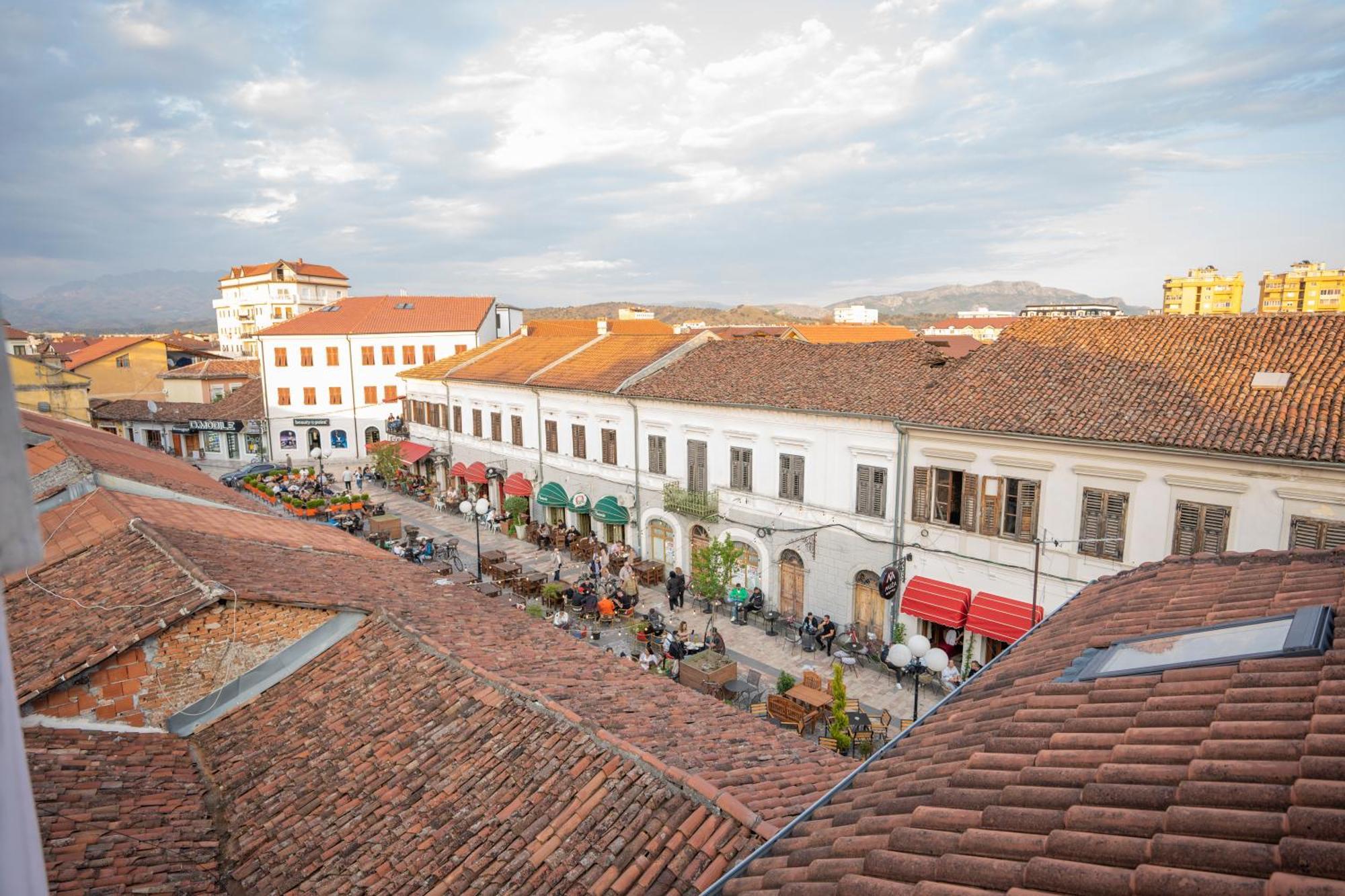 Hotel Carmen Шкодер Экстерьер фото