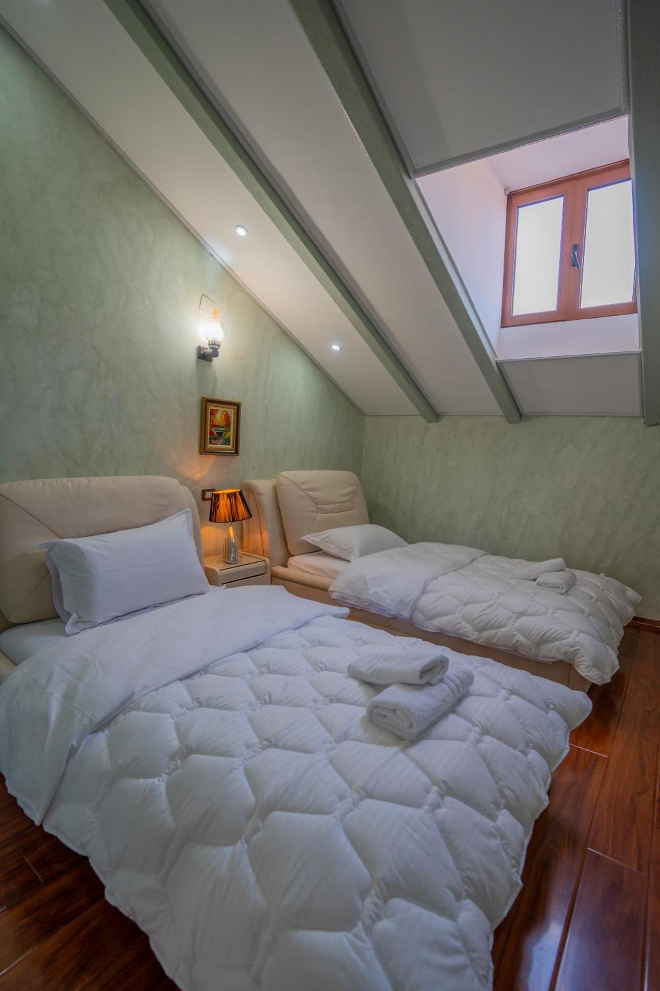 Hotel Carmen Шкодер Экстерьер фото