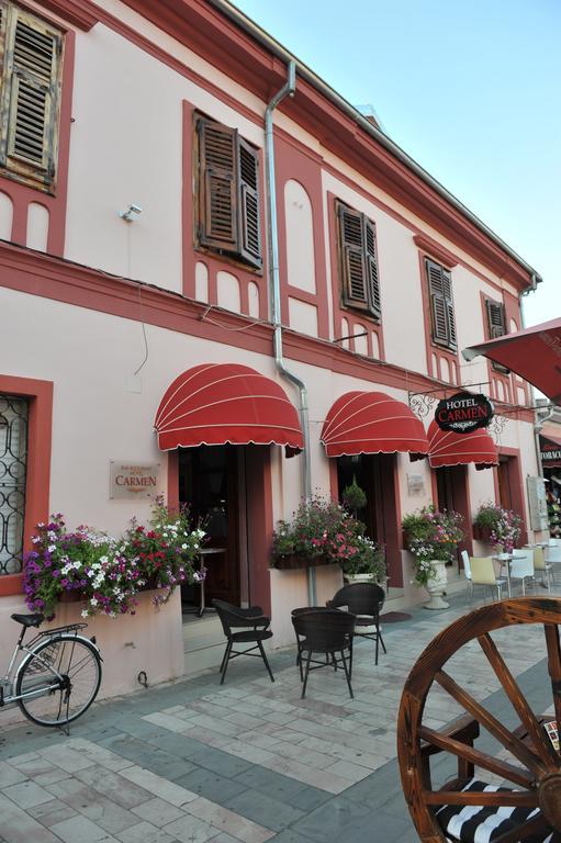 Hotel Carmen Шкодер Экстерьер фото