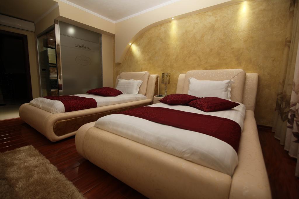 Hotel Carmen Шкодер Экстерьер фото