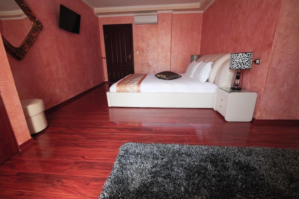 Hotel Carmen Шкодер Номер фото