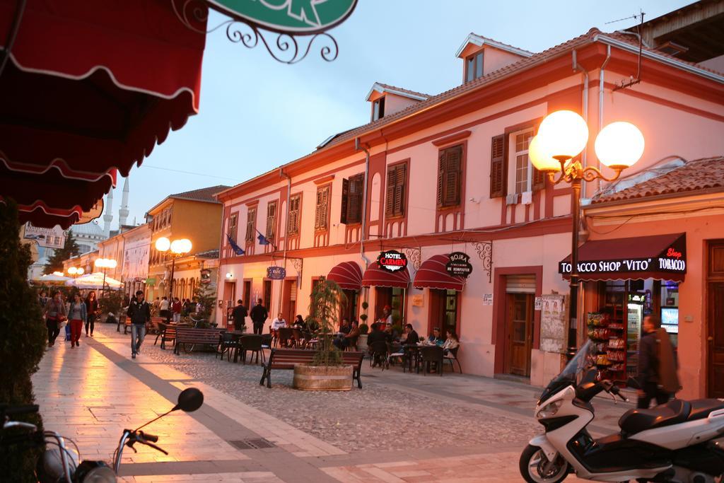 Hotel Carmen Шкодер Экстерьер фото