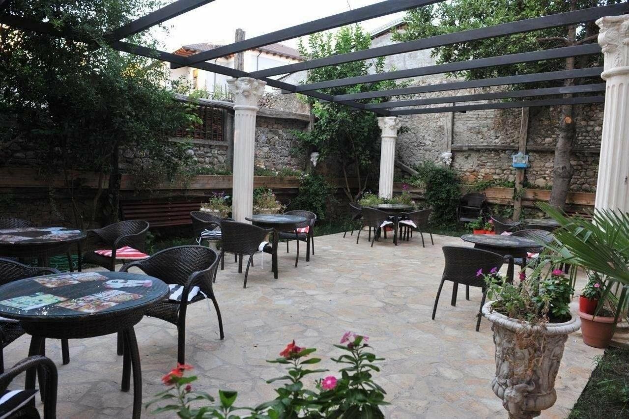 Hotel Carmen Шкодер Экстерьер фото