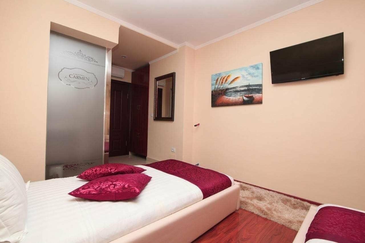 Hotel Carmen Шкодер Экстерьер фото